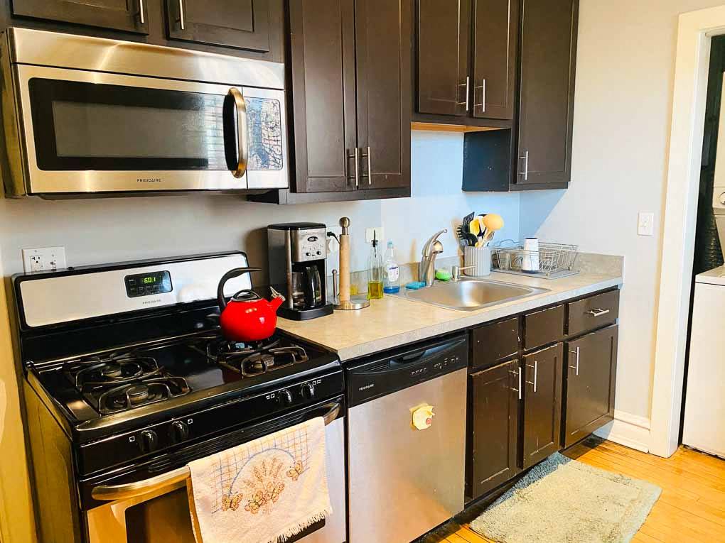 3447-49 N. Southport Ave. 3447-49 N. Southport Ave., Chicago, IL 60657 - Leasing by Cross Street